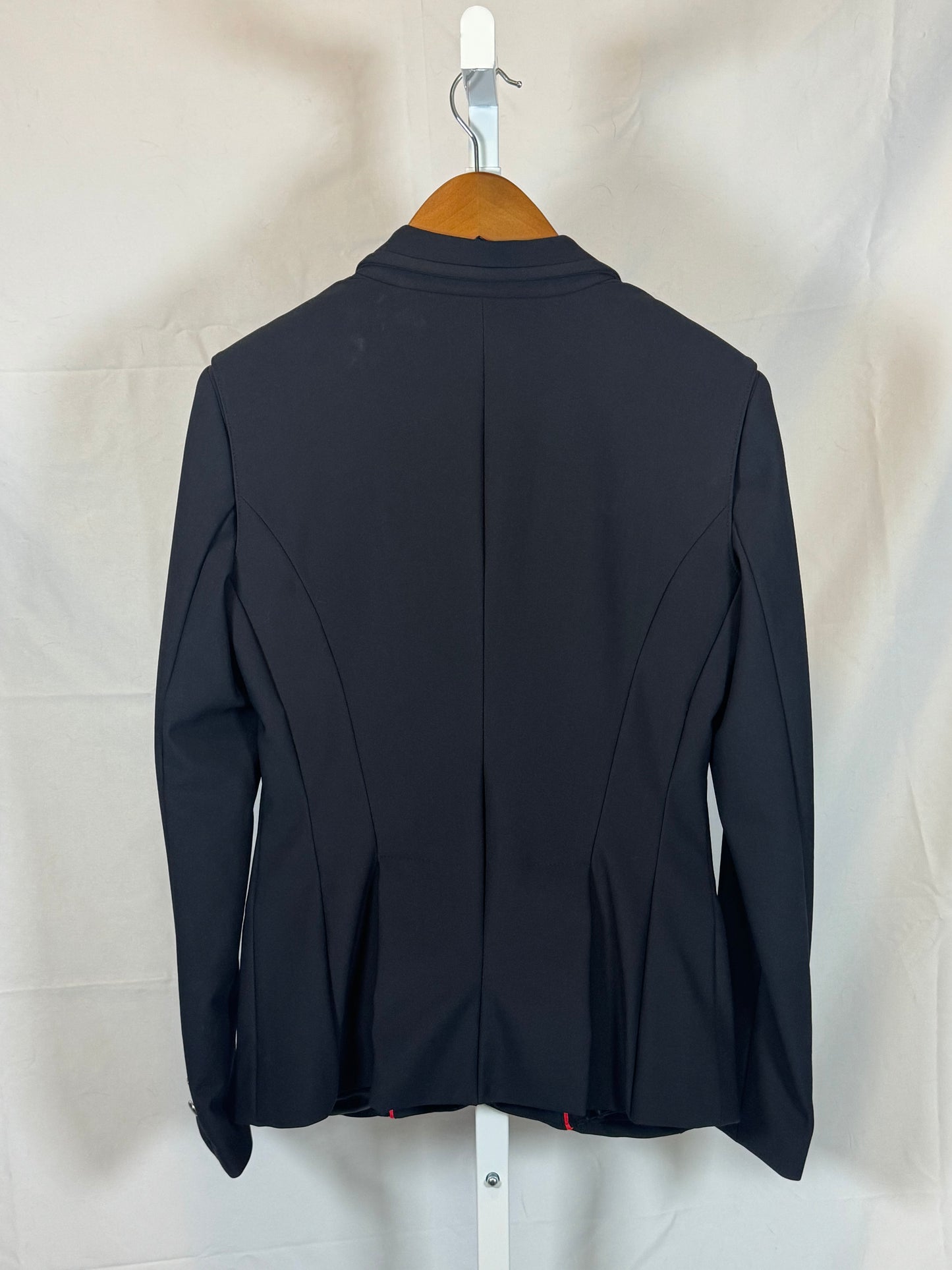 Ariat Platinum Softshell Show Coat in Size 4R- 253A