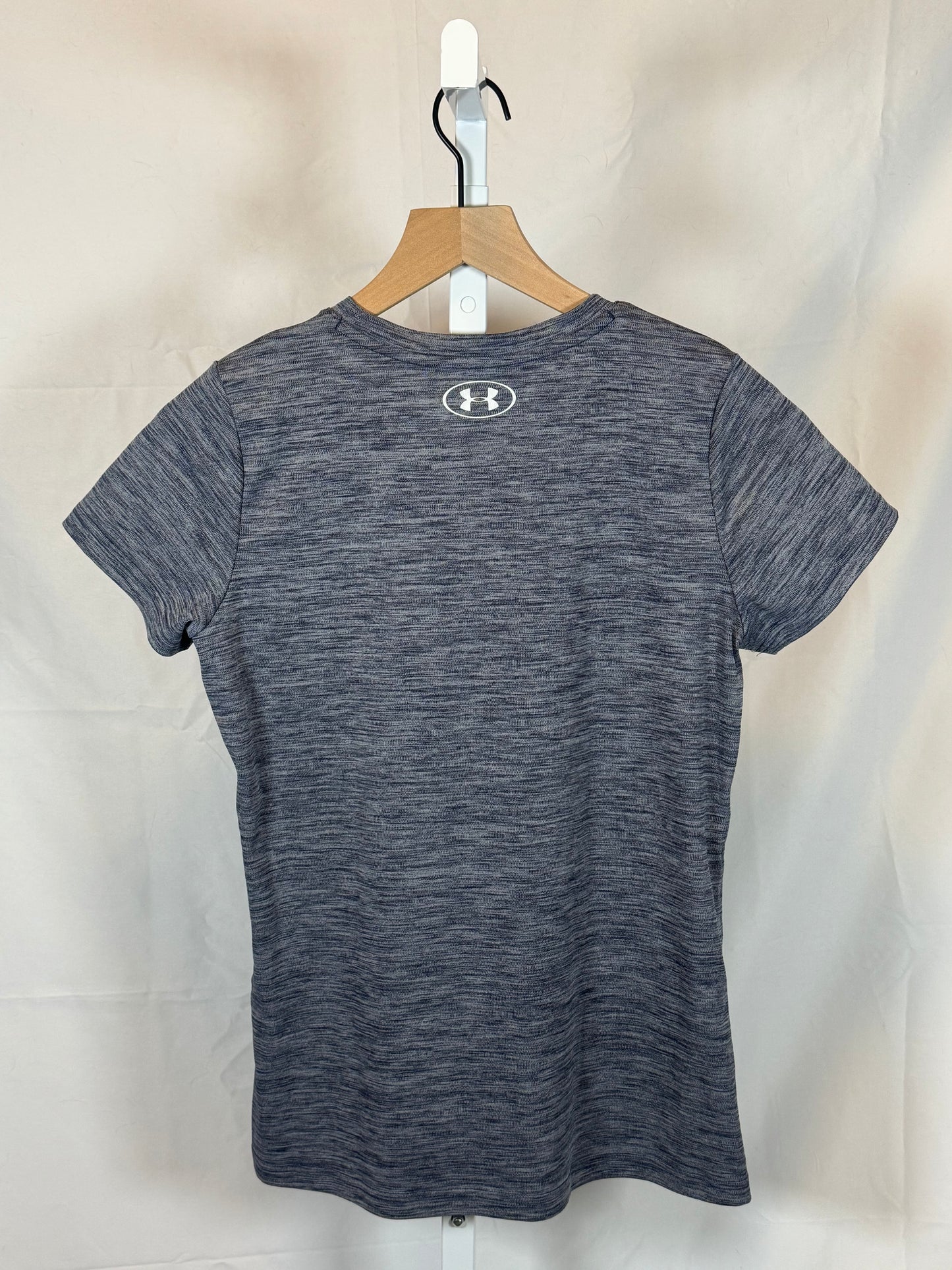 Under Armor Heatgear Short Sleeve Top in Size S- 264A