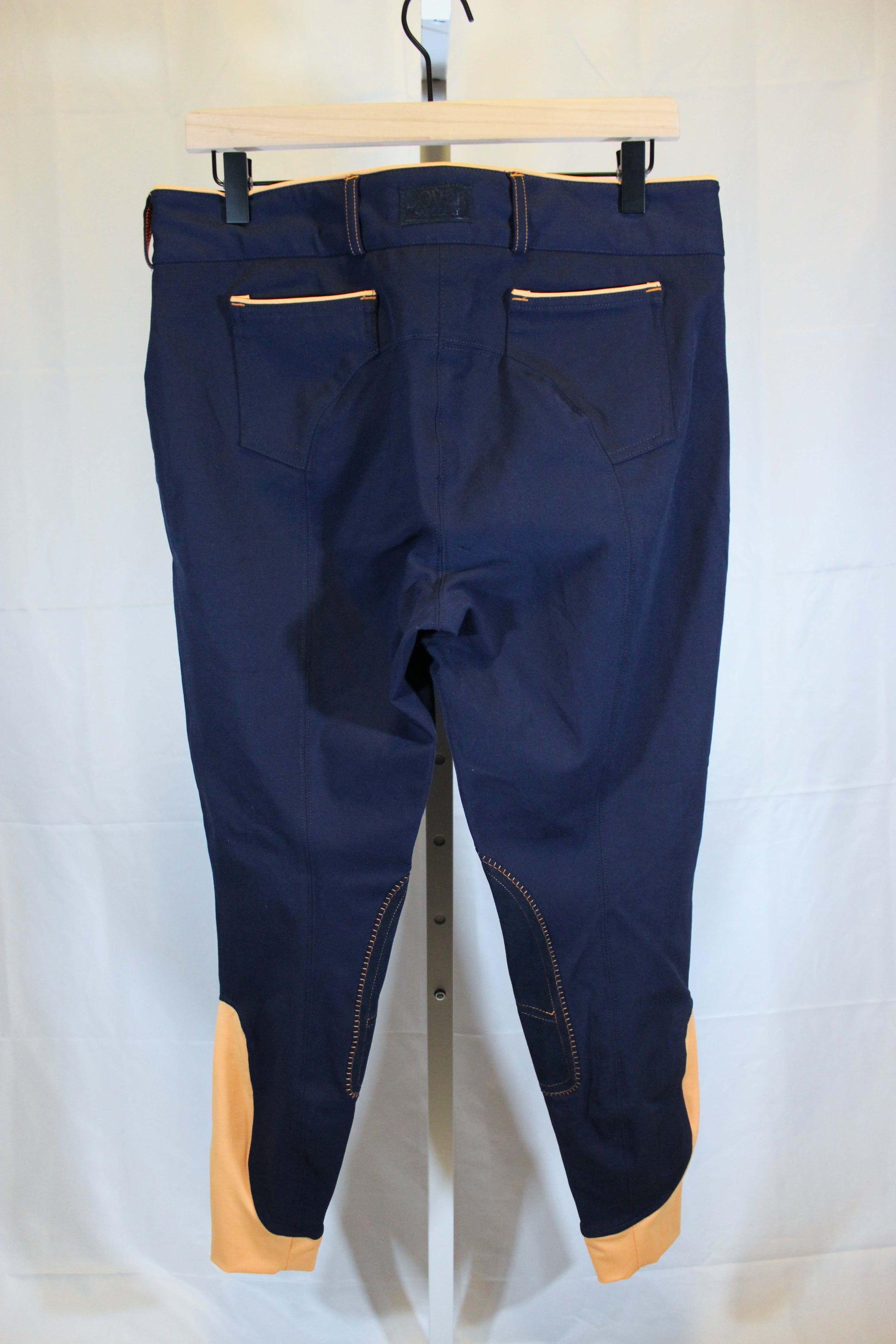 Dover Saddlery Wellesley Breeches in Size 30- 116A - Well Loved EQ