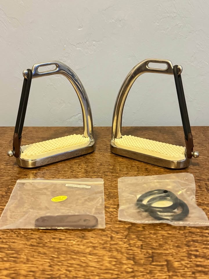 Suffolk Peacock Stirrups in Size 4 1/2- 250A